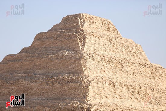 اكتشاف مدينة فرعونية من المملكة القديمة بسقارة[4)