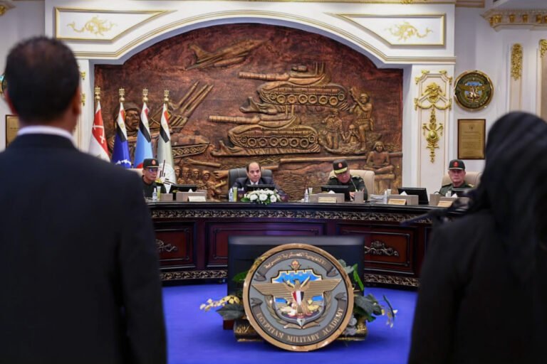  بعد توفير 70 ألف فرصة عمل.. شرط الحصول على الوظائف الحكومية يثير الجدل في مصر |  سياسة

