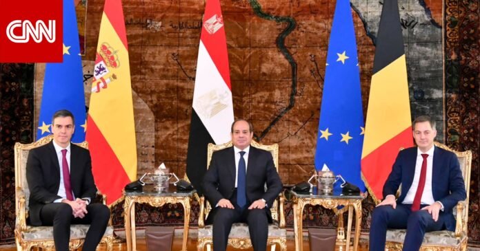 السيسي يؤكد رفضه تهجير سكان غزة قسراً.. ويتحدث عن دولة فلسطينية ولو “منزوعة السلاح”.

