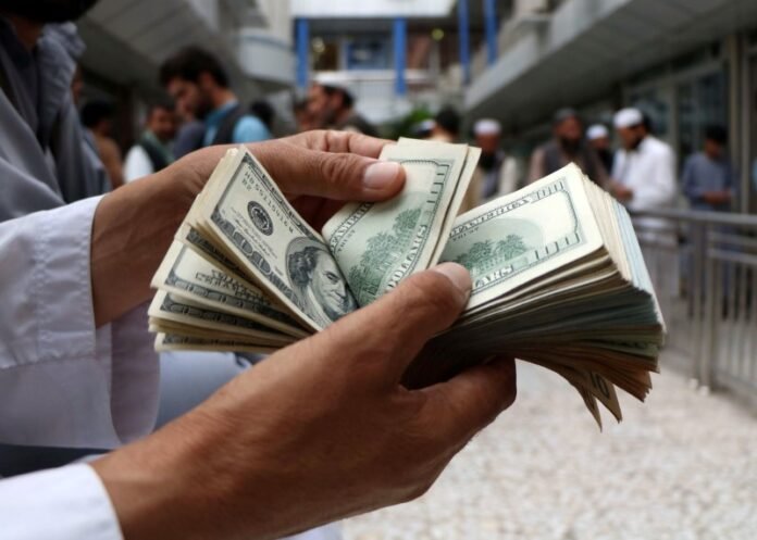 عاجل: الدولار الأمريكي يعود للارتفاع بعد تصريحات مفاجئة من الاحتياطي الفيدرالي