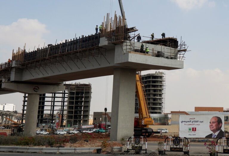 رويترز: السيسي.. زعيم شمولي مولع بمد الجسور يتجه للفوز بولاية ثالثة

