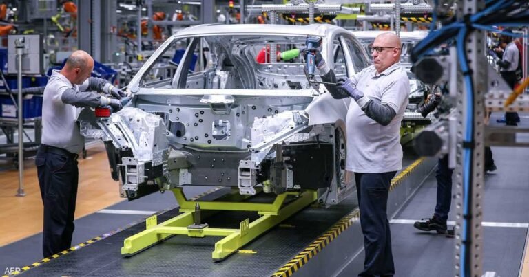 ضغوط التضخم في بريطانيا تبدد آمال خفض الفائدة في يونيو