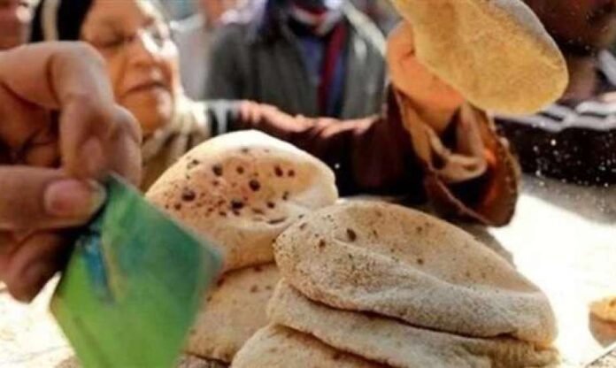 "لا خبز ولا تموين".. وزير التموين يفاجئ المواطنين بشأن دعم البطاقات التموينية

