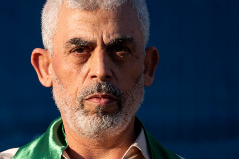 تقرير يكشف مضمونه: السنوار وجه رسالة "حساسة للغاية" لإسرائيل قبل 7 أكتوبر

