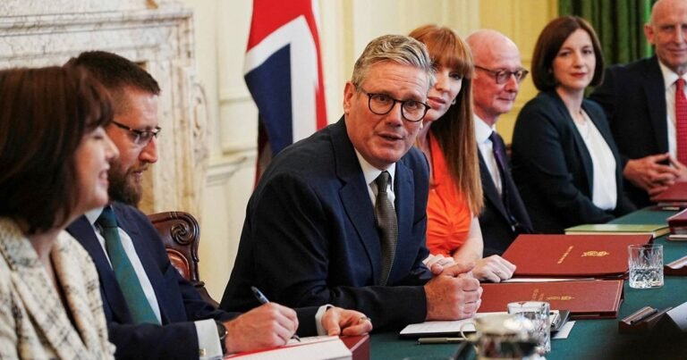 "يوم صعب".. سوناك يتحمل مسؤولية الهزيمة ويترك زعامة "المحافظين"