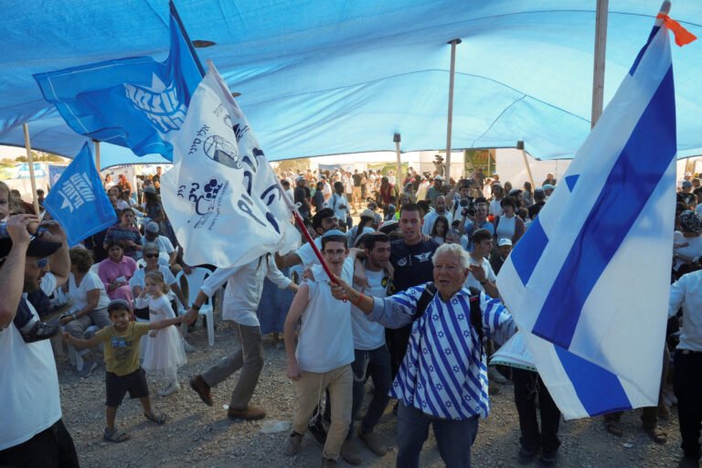 عقد المؤتمر بالقرب من الحدود مع غزة