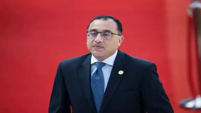 مدبولي يؤكد دعم الحكومة الكامل لرؤساء السلك الصحفي

