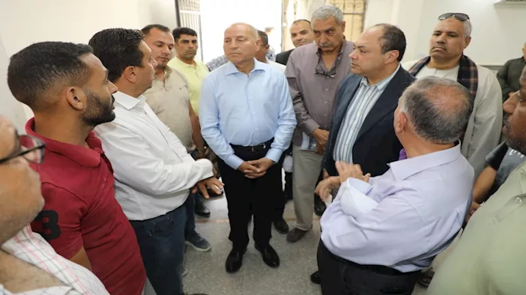 الصور .. يستمر حاكم القاهرة في تقنين شروط مصانع شق الثعبان

