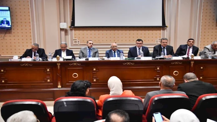 هجوم على الإحصاءات وإلغاء العقود التلقائية .. ماذا حدث في اليوم الثاني في قانون الإيجار القديم للنواب؟

