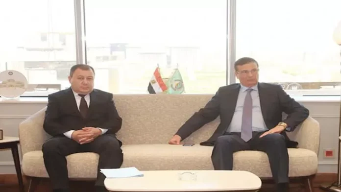 يتلقى وزير الزراعة وفدًا من مجلس الوزراء في جمهورية أوزبكستان يتلقى وزير الزراعة وفدًا من مجلس الوزراء في جمهورية أوزبكستان