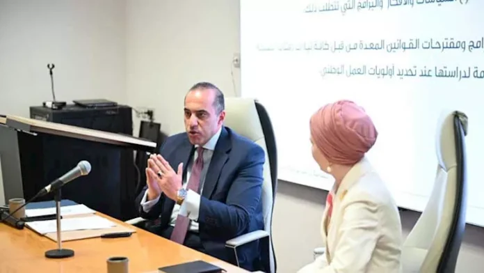 فاوزي يلتقي سفراء تم نقلهم حديثًا لرئاسة البعثات المصرية في الخارج


