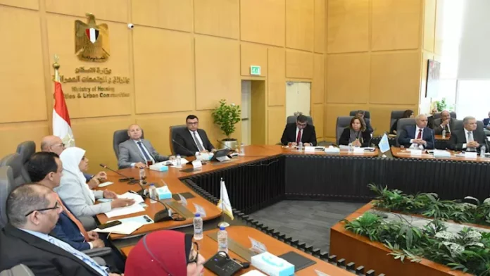 مراجعات وزير الإسكان مع حاكم القاهرة في المنصب التنفيذي لعدد من المشاريع

