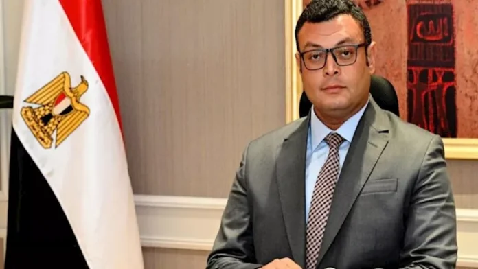 وزير الإسكان وحاكم البحيرة ، محطة معالجة الصرف الصحي في مركز بدر


