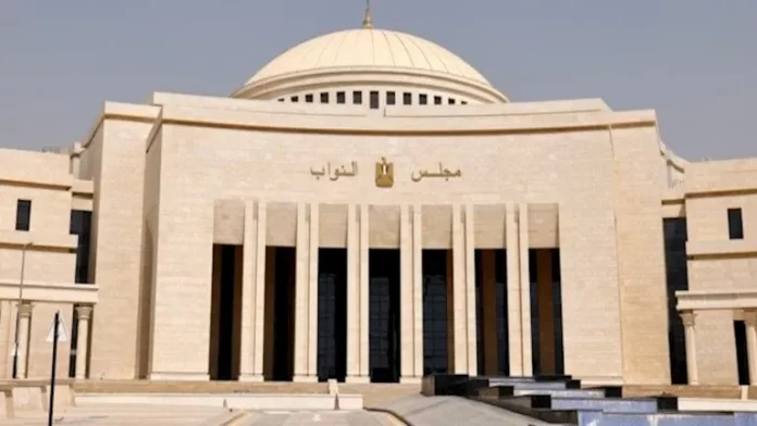 قراءة في الانتخابات البرلمانية بالجيزة.. دائرتان يتنافس فيهما 3 مرشحين قراءة في الانتخابات البرلمانية بالجيزة.. دائرتان يتنافس فيهما 3 مرشحين فقط