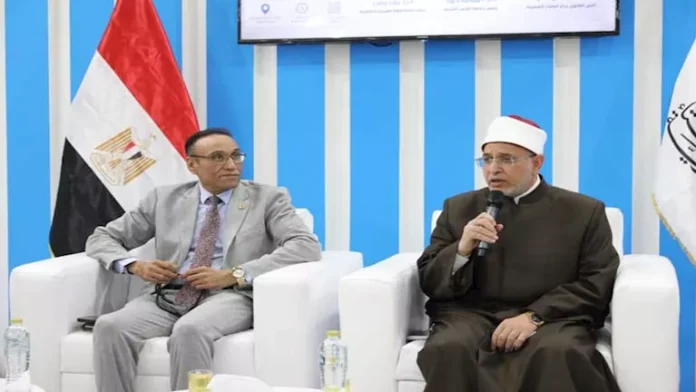 مفتي الجمهورية من معرض الكتاب: استكمال اللائحة التنفيذية للقانون العشر مفتي الجمهورية من معرض الكتاب: استكمال اللائحة التنفيذية للقانون العشر