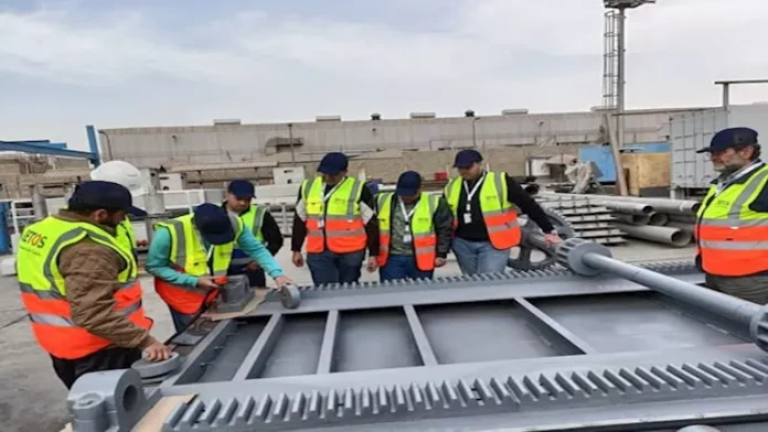 وزير الري: أنهينا المرحلتين الأولى والثانية للتدقيق على حالة (1067) وزير الري: أنهينا المرحلتين الأولى والثانية للتدقيق على حالة (1067) منشأة مياه