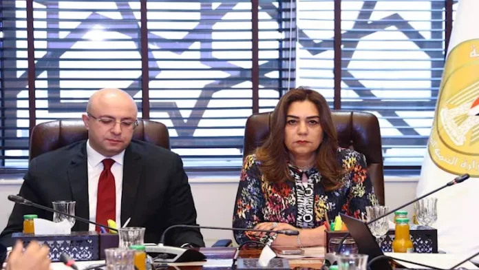 منال عوض: بحيرة قارون من أولويات الدولة

