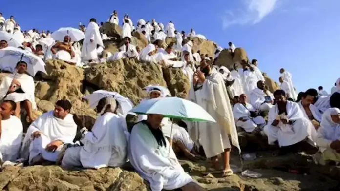 شركات السياحة ترفع حالة الطوارئ استعدادا لتصعيد الحجاج إلى عرفات

