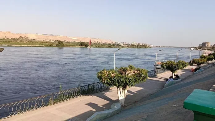 تفاصيل حالة الطقس اليوم الأربعاء.. تحذيرات للسائقين بسبب رذاذ الماء تفاصيل حالة الطقس اليوم الأربعاء.. تحذيرات للسائقين بسبب رذاذ الماء