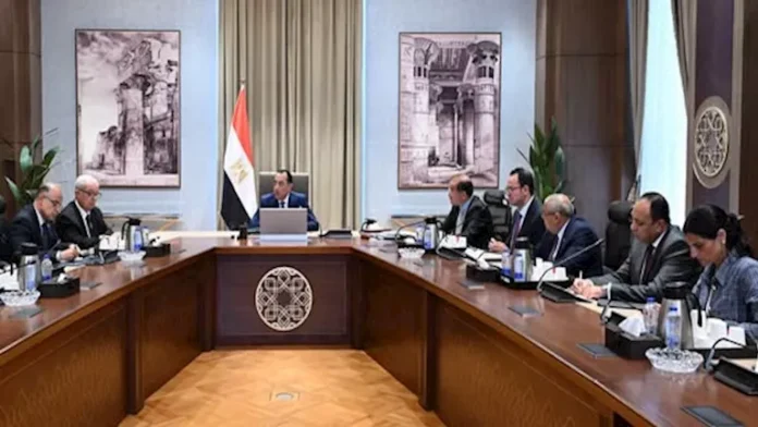 مدبولي يتابع تطورات تنفيذ خطة خروج الدولة من عدد من مدبولي يتابع تطورات تنفيذ خطة خروج الدولة من عدد من الشركات الحكومية